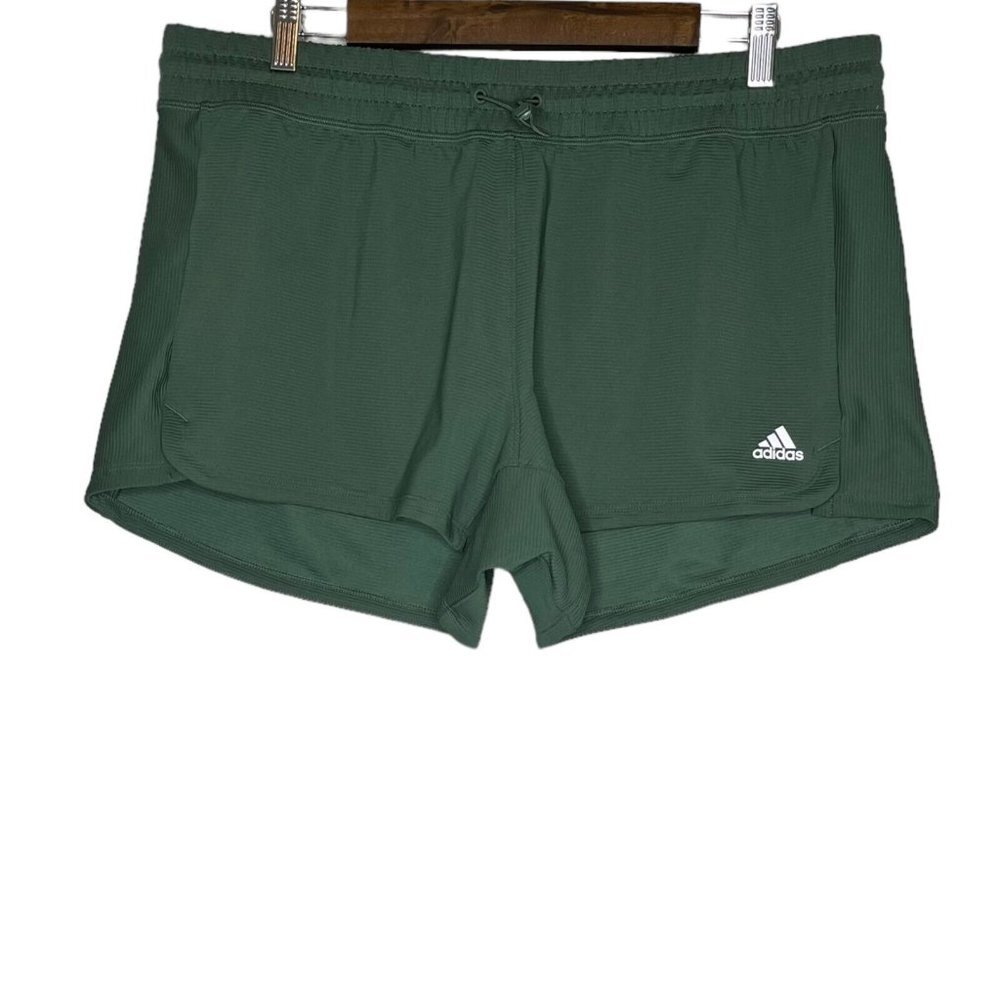 Adidas NWT Women's Aeroready Green Rib Training Shorts‎ Size XL